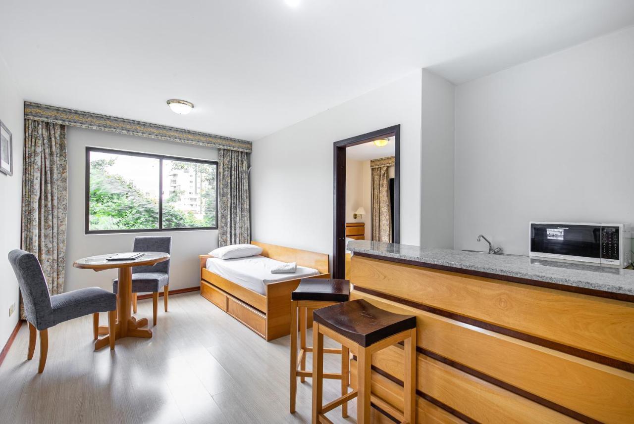 Flat Petras 4*